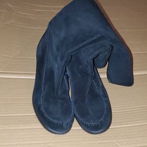 Black wedge boots from aerosoles